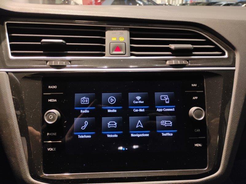 VOLKSWAGEN Tiguan 2ª serie - Tiguan 2.0 TDI SCR DSG Business BlueMotion Technology