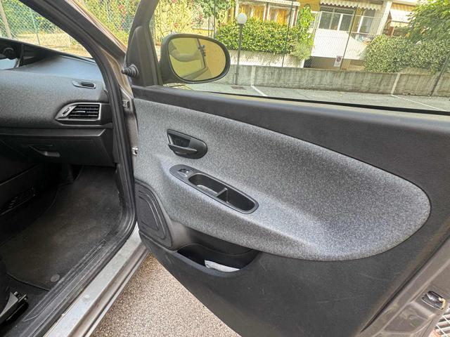 LANCIA Ypsilon 1.2 69 CV 5 porte GPL Ecochic Elefantino Blu