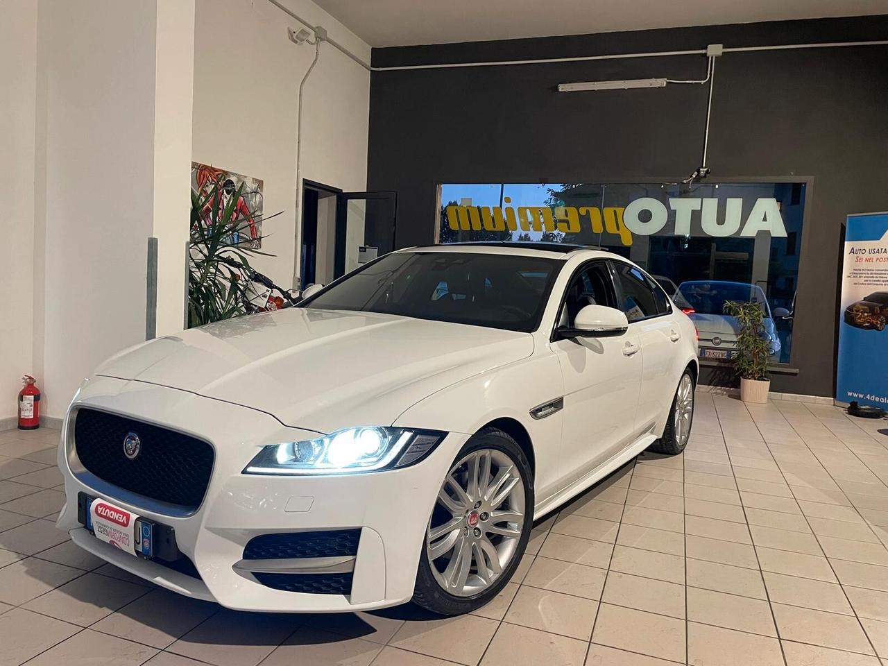 Jaguar XF 2.0 D 180 CV aut. Portfolio