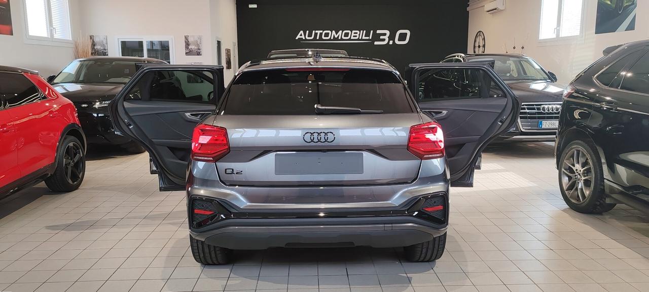 Audi Q2 35 TDI S tronic Identity Black