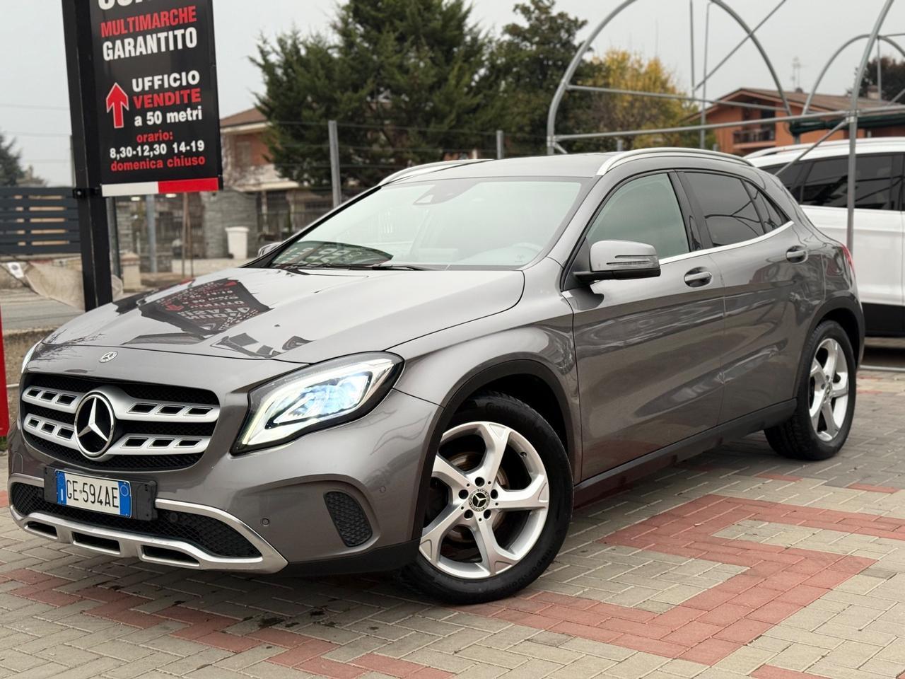 Mercedes-benz GLA 180 Premium EURO6
