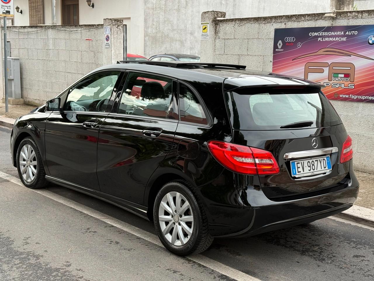 MercedesBenz B 180 CDI *TETTO *PELLE TOTALE - 2014