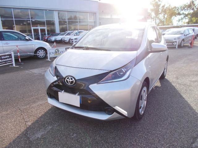 TOYOTA Aygo Aygo 1.0 VVT-i 69 CV 5p. x-play