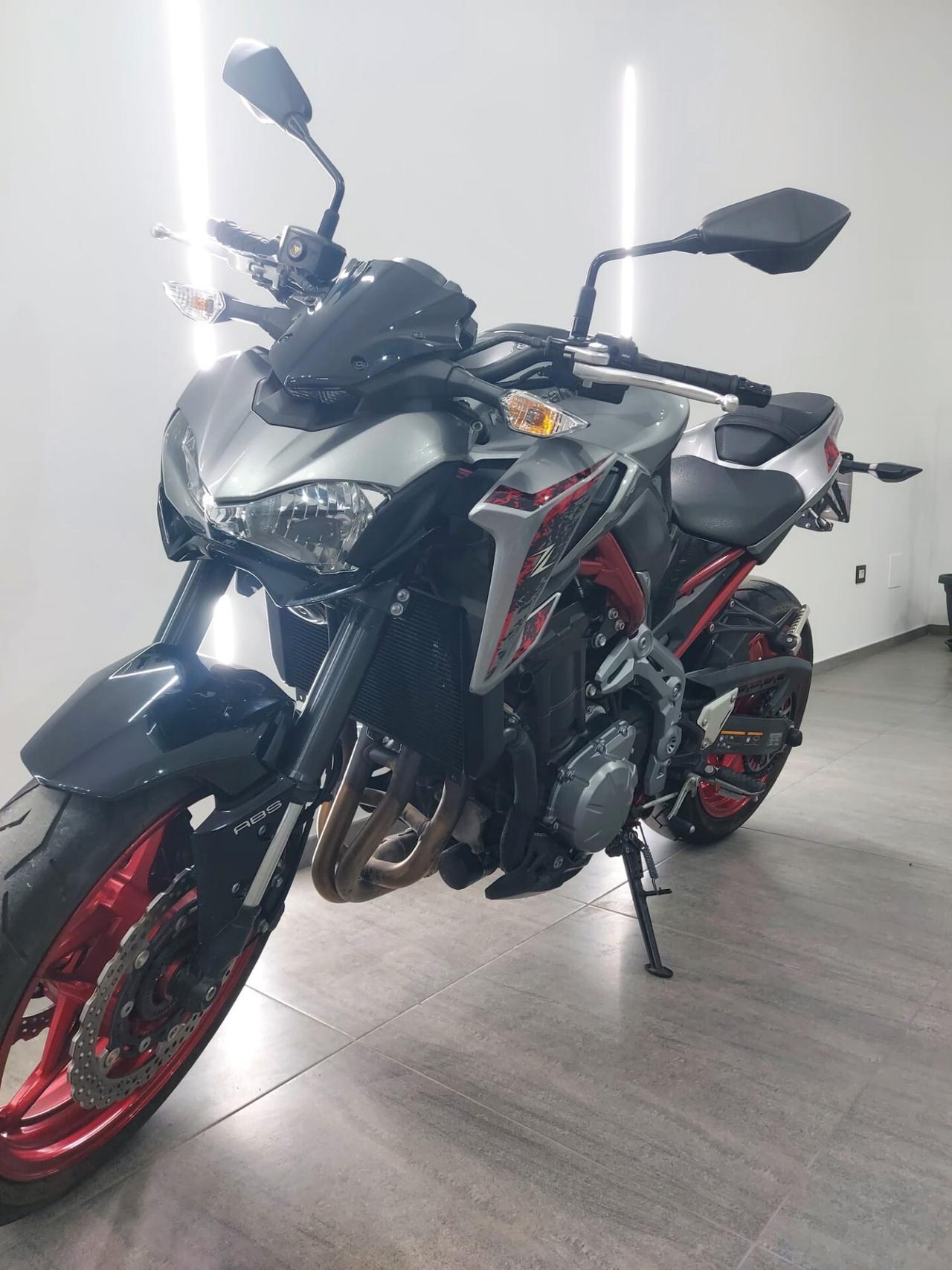 Kawasaki Z 900 2019