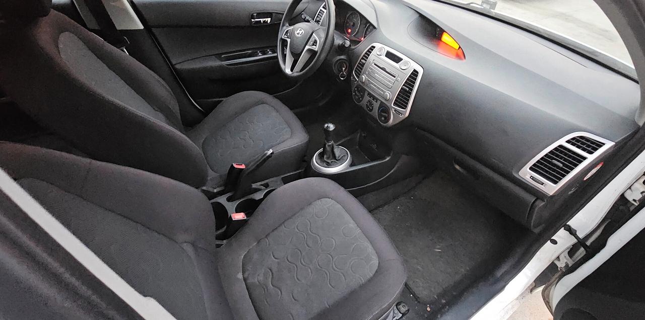 Hyundai i20 1.2 5p. GUIDABILE DA NEOPATENTATI