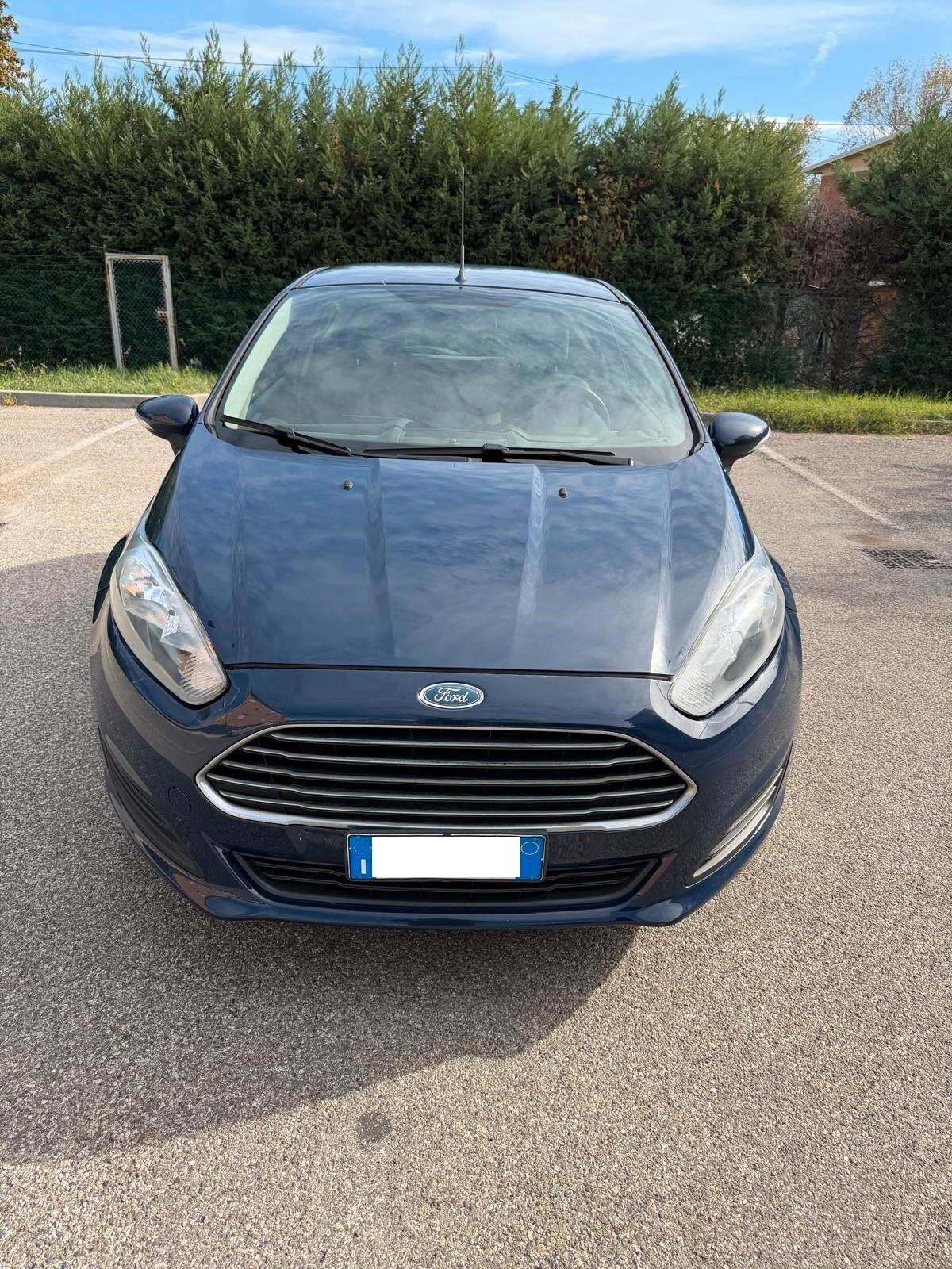 Ford Fiesta 1.5 tdci - NEOPATENTATI - 12 MESI DI GARANZIA -