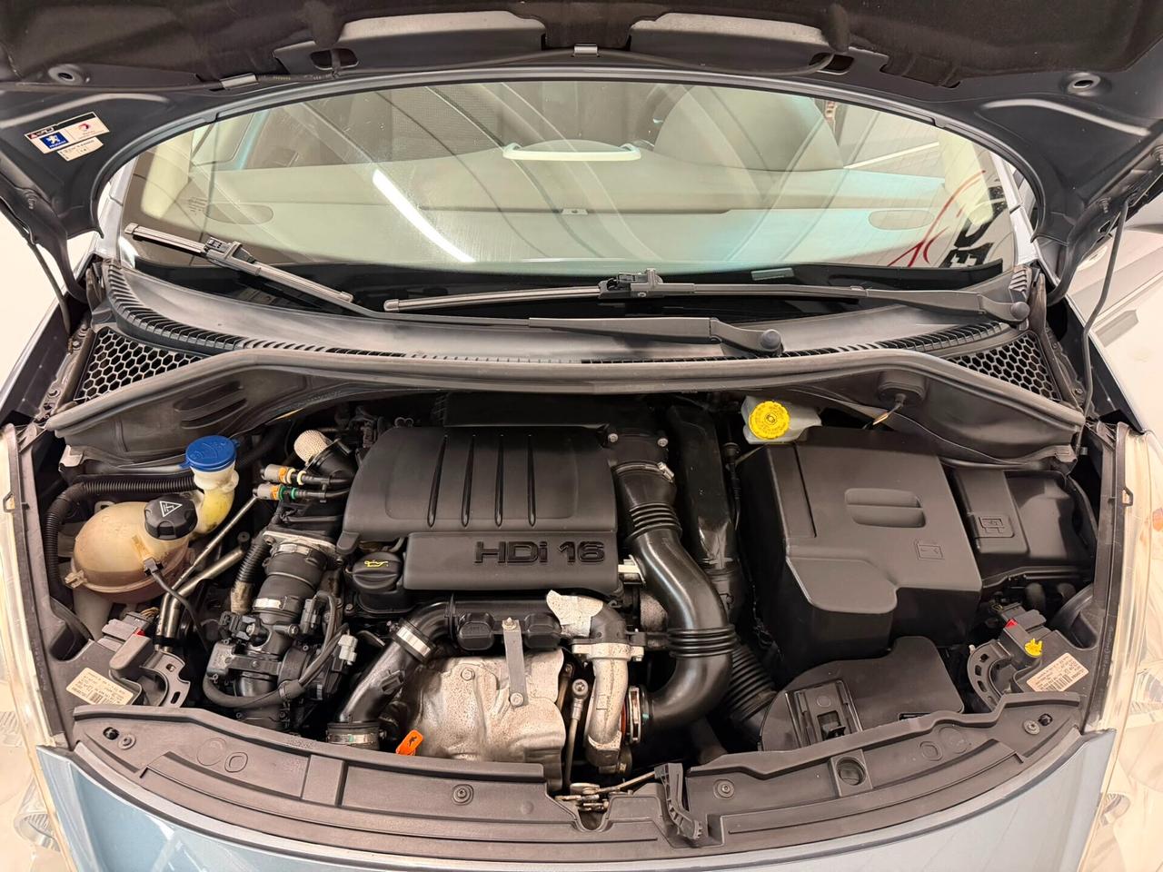 Peugeot 207 1.6 HDi 90CV 5p. XS