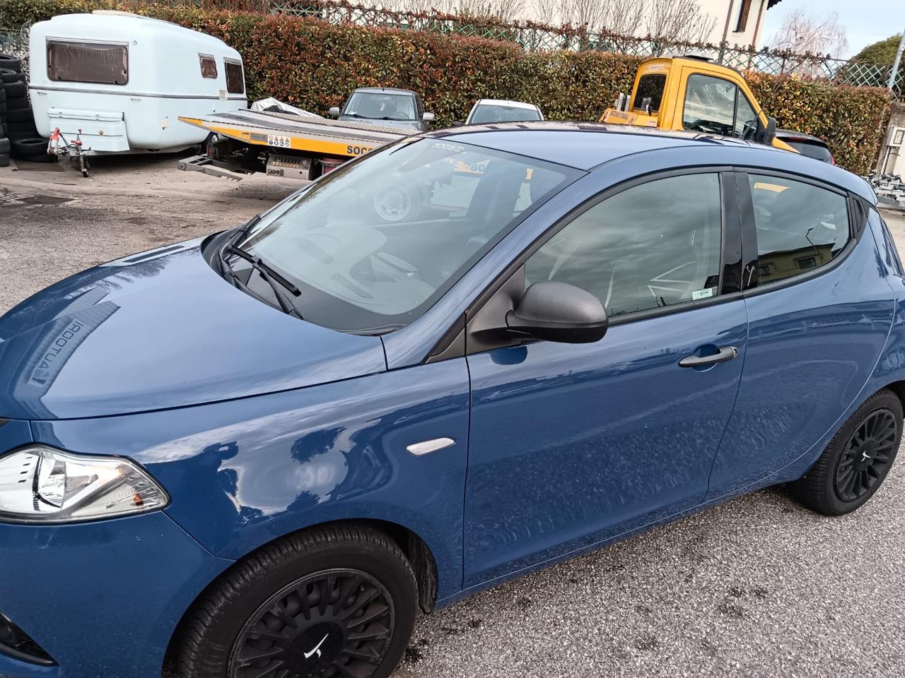 Lancia Ypsilon 1.2 69 CV 5 porte Mya