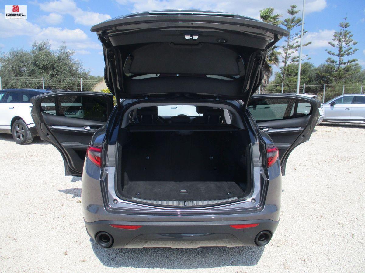 A.R.Stelvio 2.2 T.diesel 190CV AT8 RWD SPRINT 2021