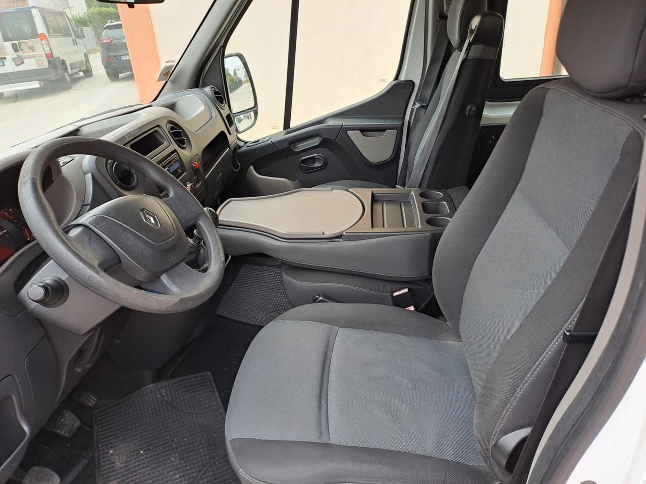 Renault Master T30 2.3 dCi/125 PC-TN Combi QS E5