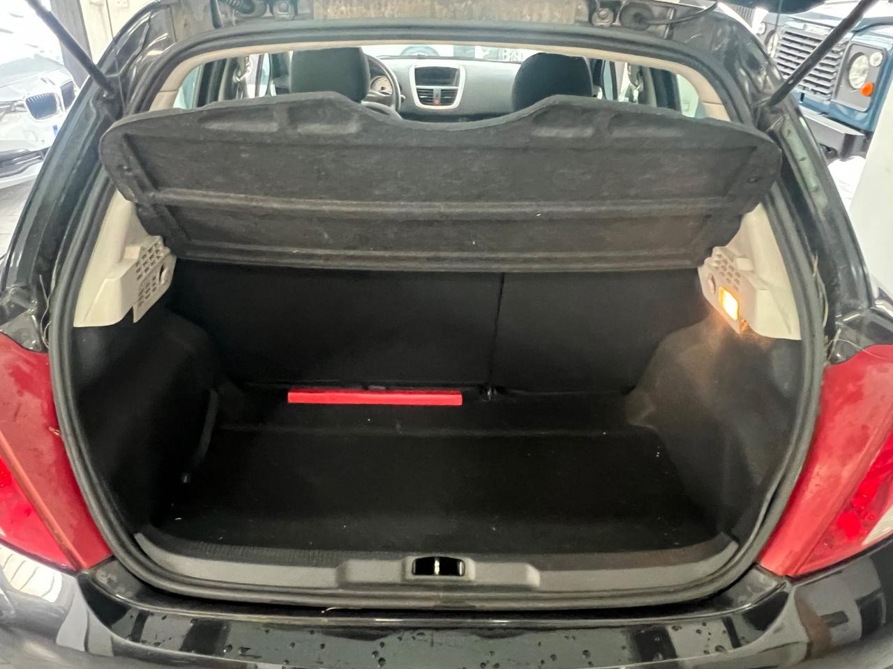 Peugeot 207 1.4 8V 75CV 5p.ECO GPL 120000KM