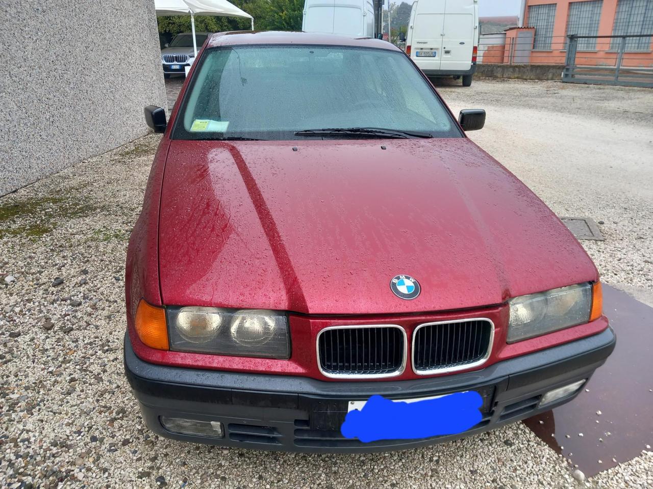 BMW Serie 3 Berlina E36 318i Europa