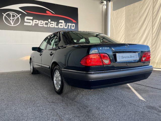 MERCEDES-BENZ E 200 Elegance soli 56000km