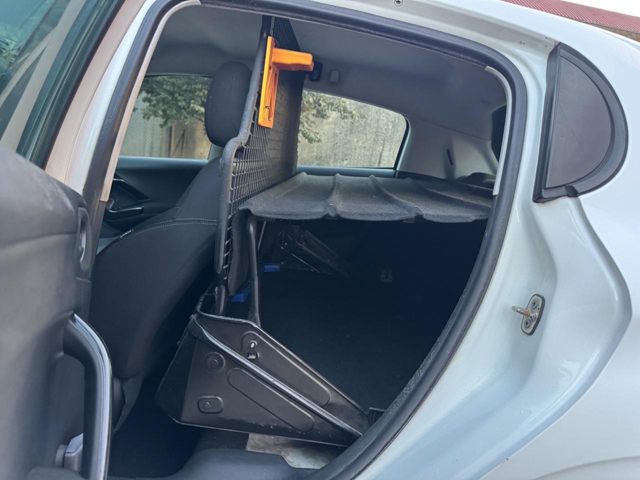 Peugeot 208 BlueHDi 75 Van 2 posti