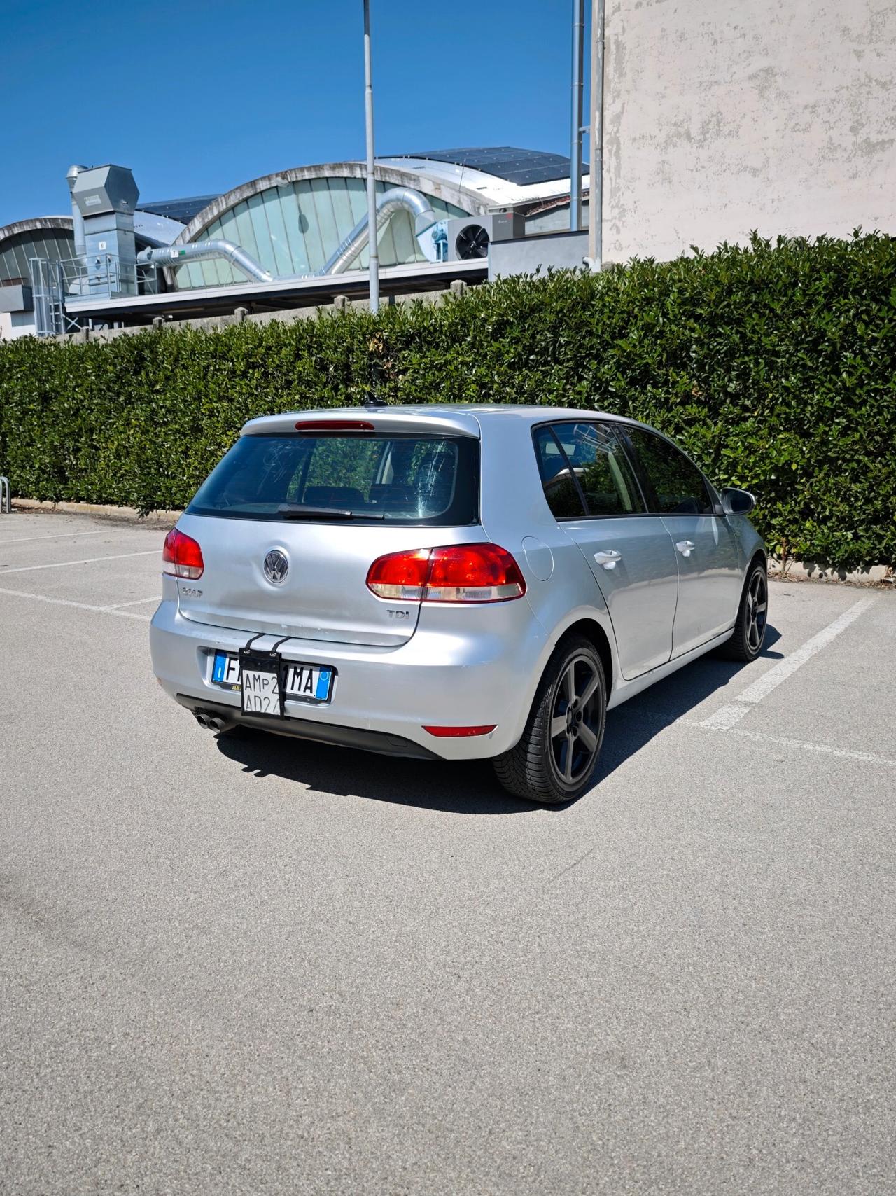 Volkswagen Golf 2.0 TDI 110CV