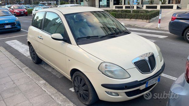 Lancia Ypsilon 1.3 Mjt 75 CV