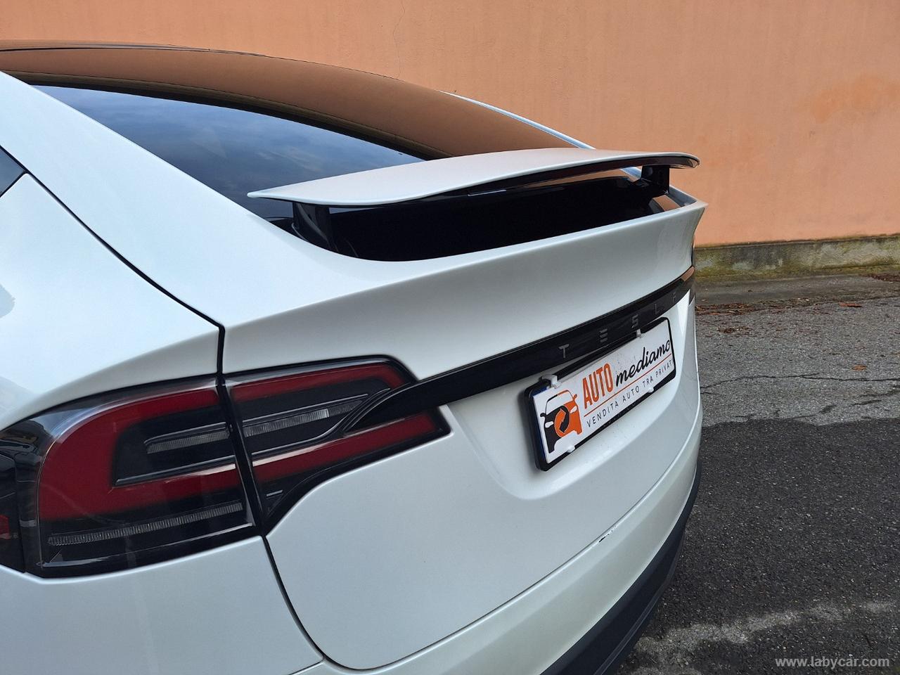 TESLA Model X All-Wheel Drive 4X4 YOKE ALI GABBIANO