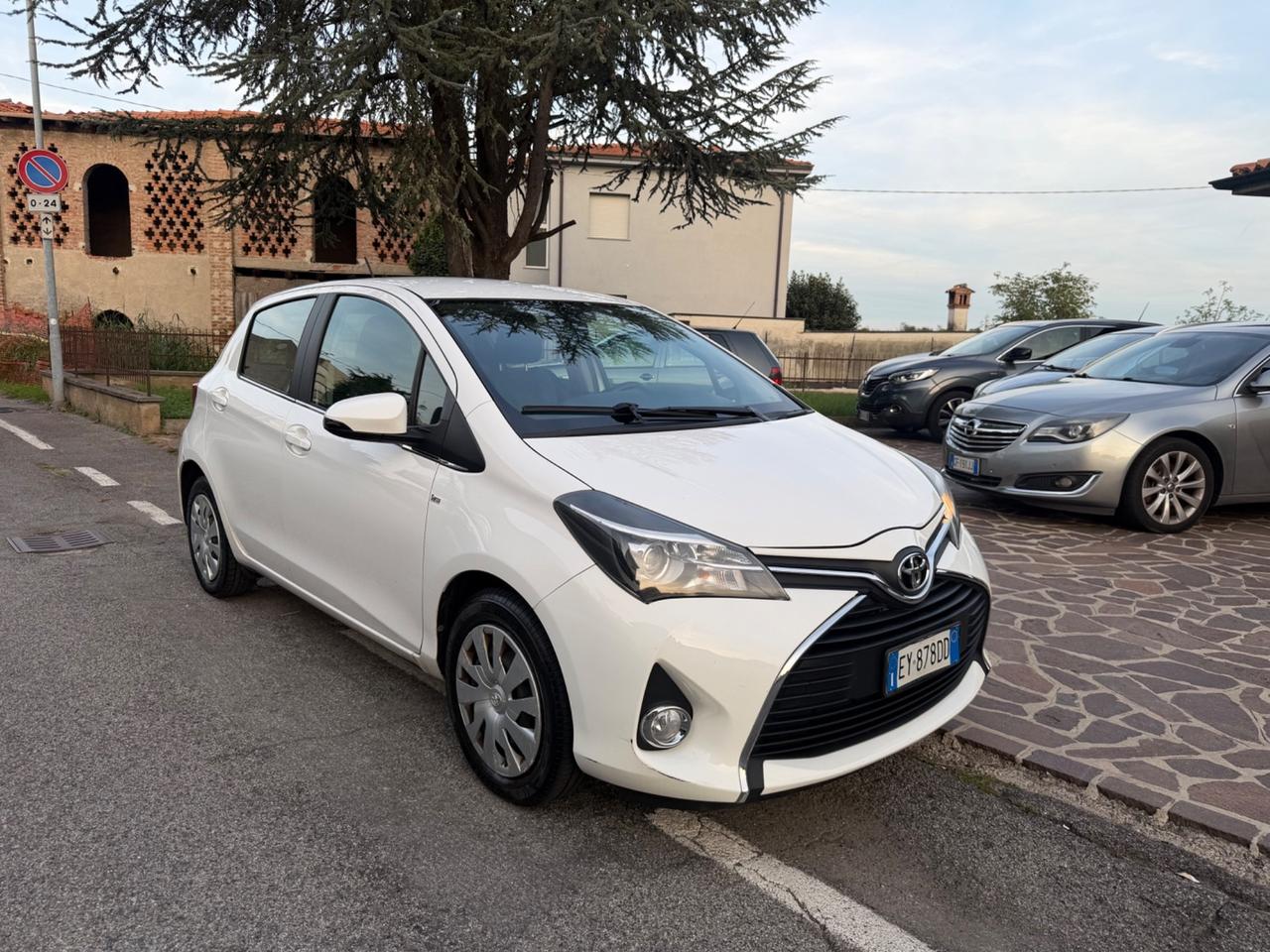 Toyota Yaris 1.0 5 porte
