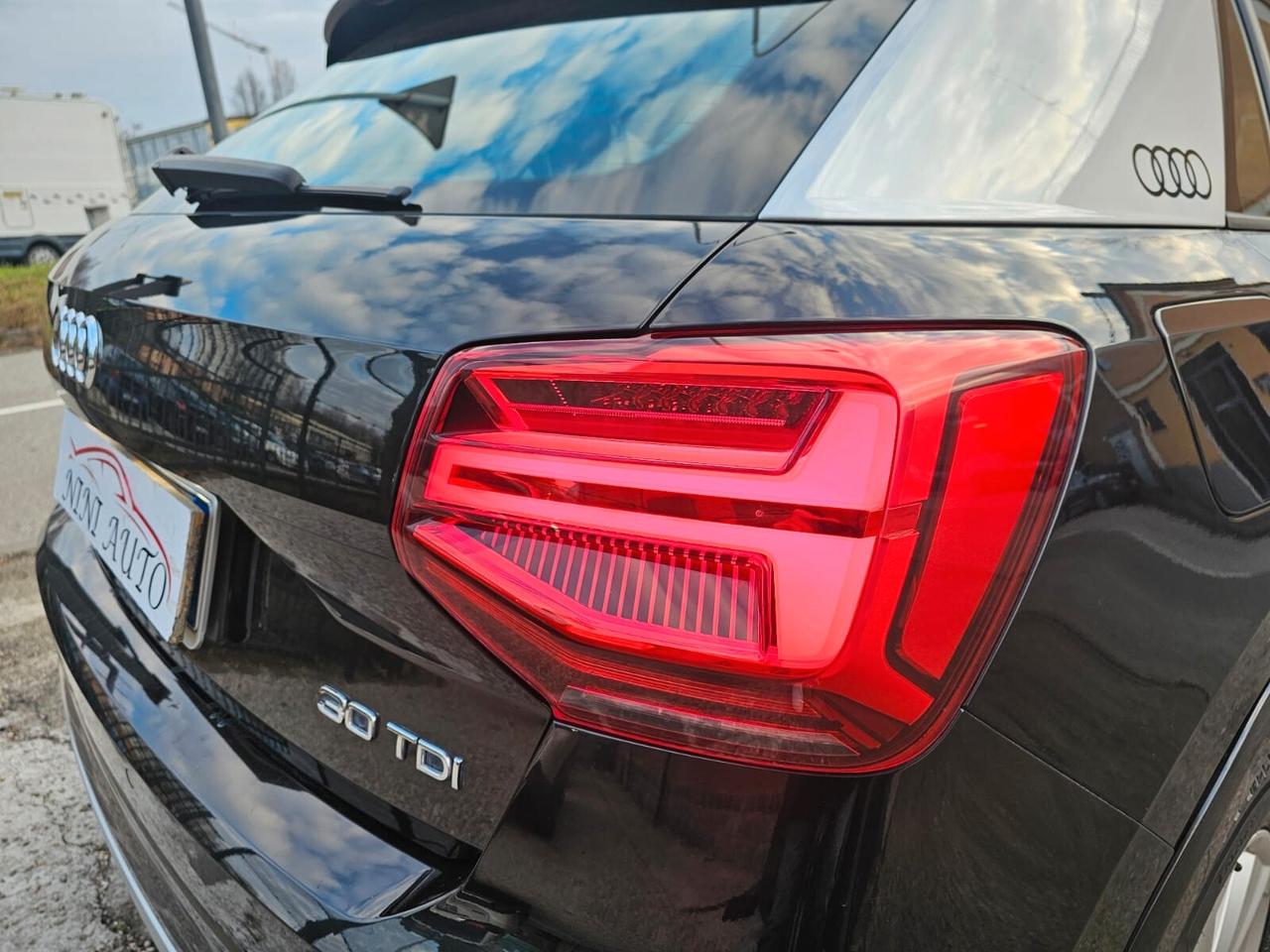 Audi Q2 30 TDI 1.6 115cv Sport*Navi*Bi-Xeno*Pdc*Euro6*