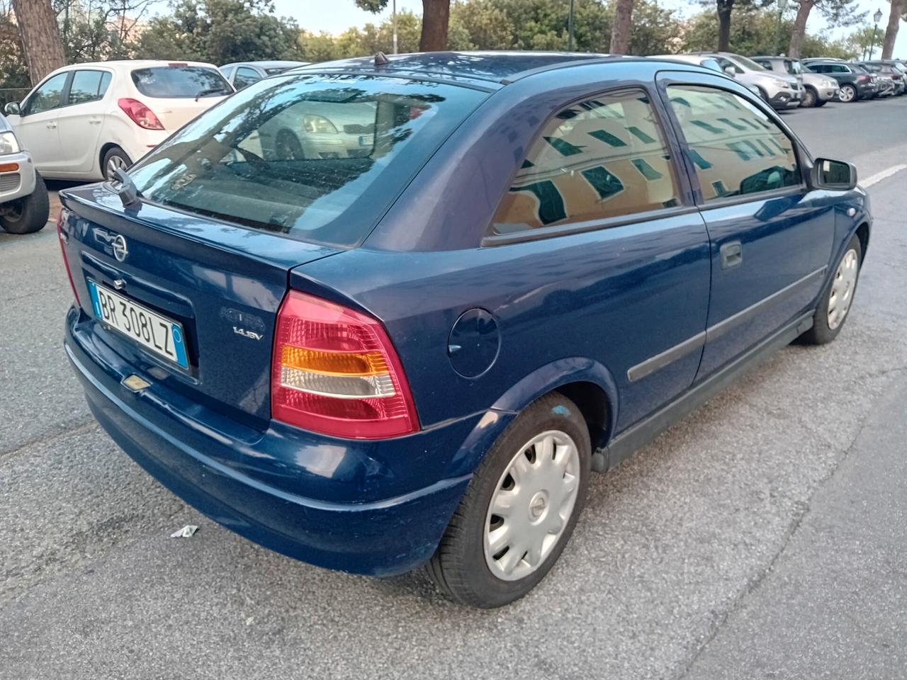 Opel Astra 1.4i 16V cat 3 porte