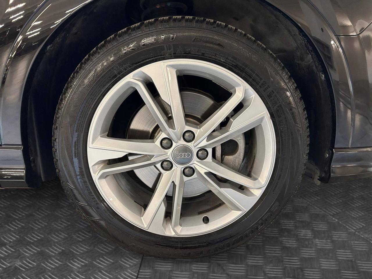 Audi Q3 40 2.0 tfsi S line edition quattro