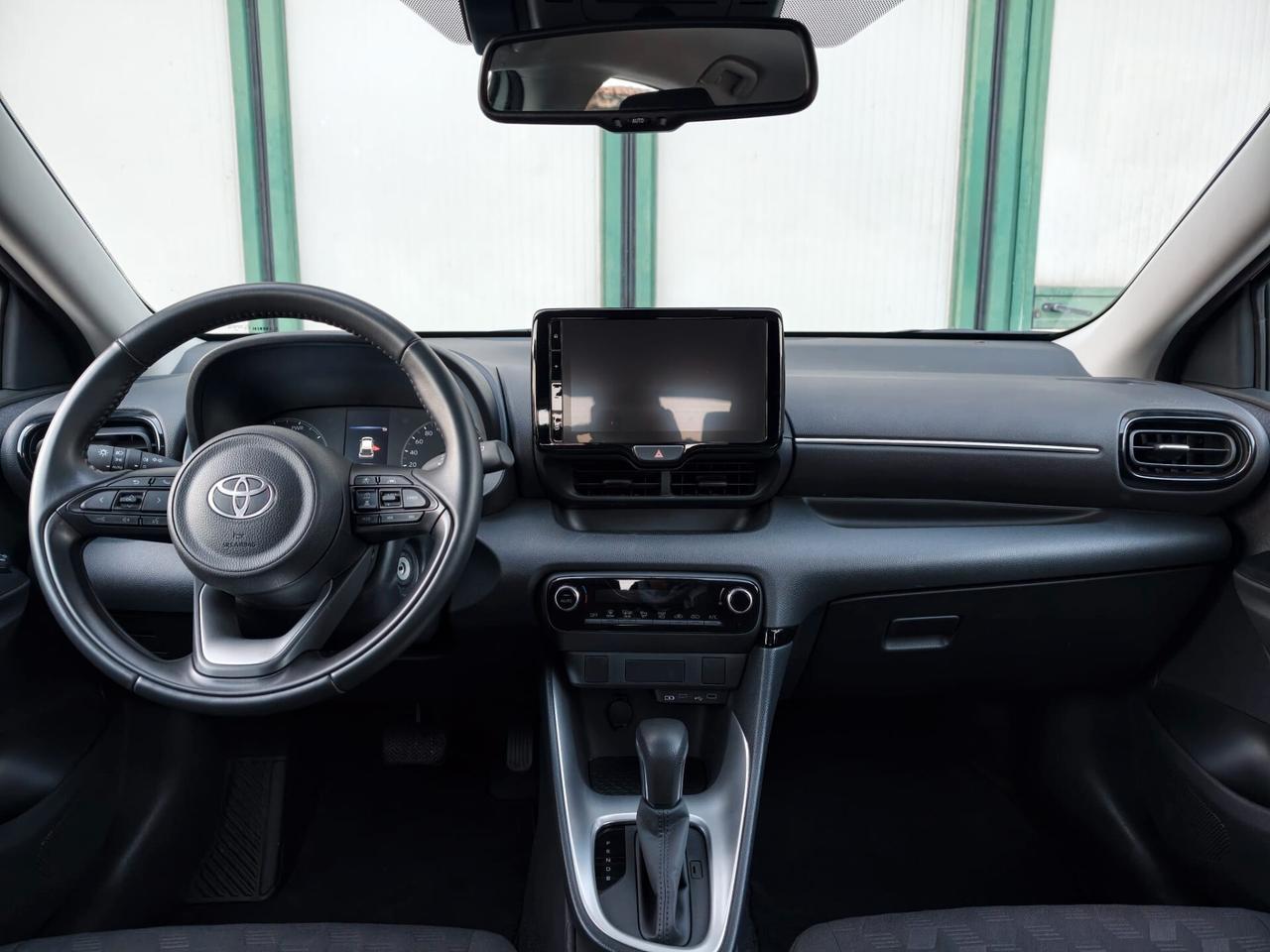 Toyota Yaris IBRIDA NO VINCOLI FINANZIARI NUOVA 2024