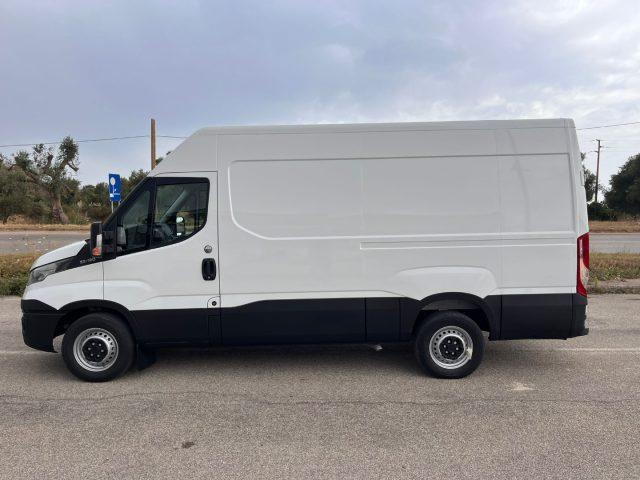 IVECO Daily 35S12V 2.3 HPT L3H2 Furgone Passo 3520