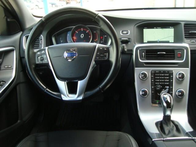 Volvo V60 Cross Country D3 Geartronic Summum