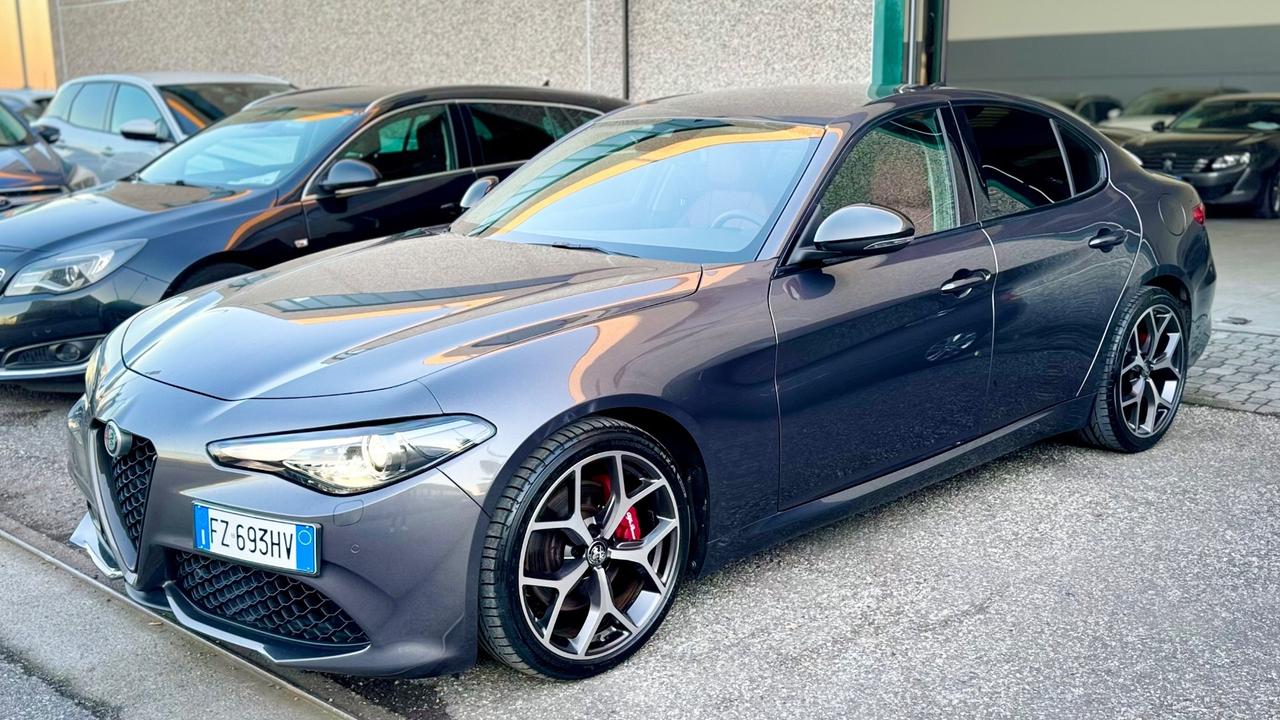 Alfa Romeo Giulia 2.2 Turbodiesel 190 CV AT8 B-Tech PELLE BICOLOR