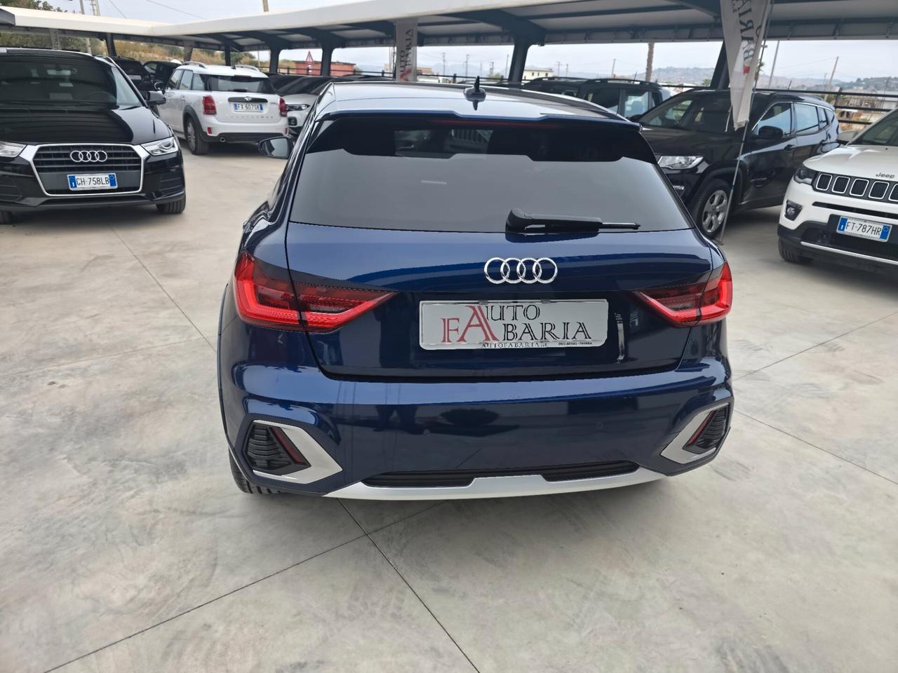 Audi A1 allstreet 30 TFSI S tronic Identity Contrast S.Line