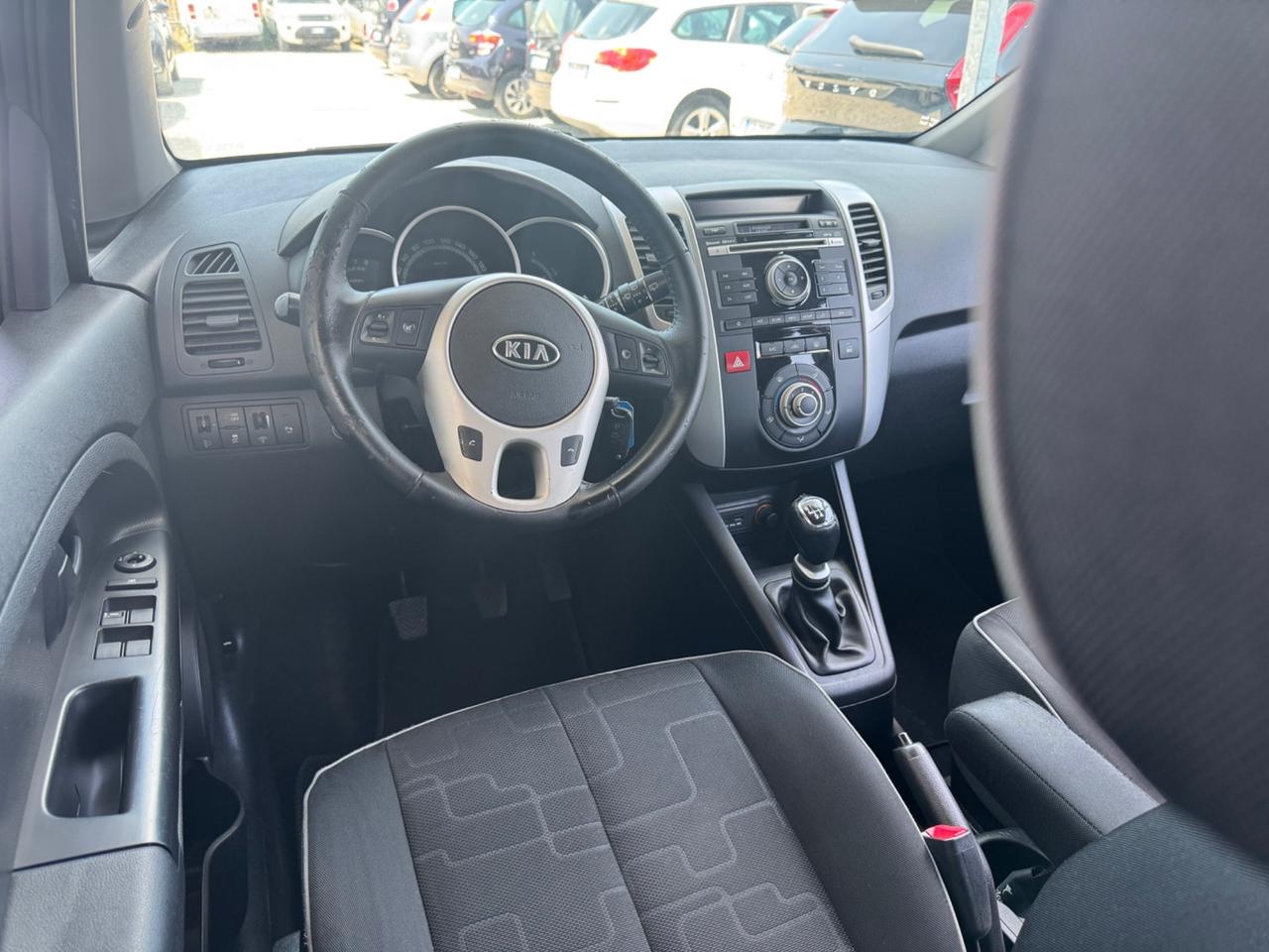 Kia Venga 1.4 CVVT Fullsky