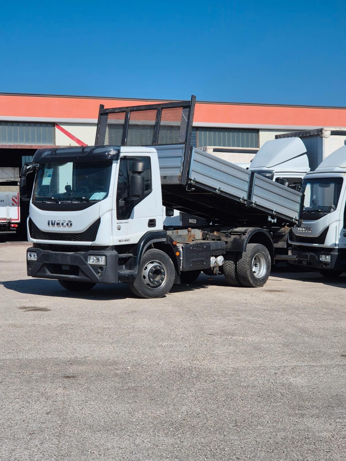 IVECO ML 160E28 - CASSONE RIBALTABILE TRILATERALE "nuovo di fabbrica" (C35)