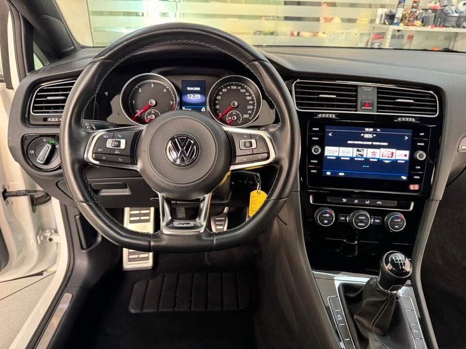Volkswagen Golf 7.5 1.6 TDI 115 CV 5p. R-line 2018