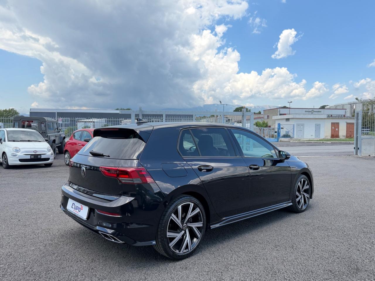 Volkswagen Golf 8 2.0 TDI 150 CV DSG SCR R-Line