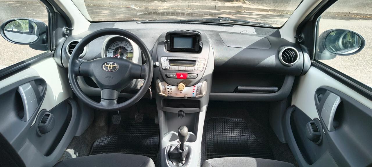 Toyota Aygo 1.0 12V VVT-i 5 porte