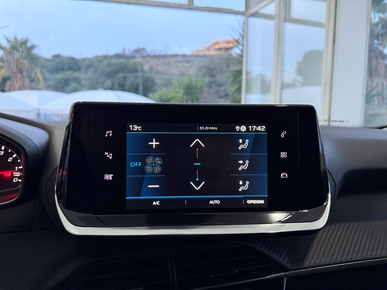 Peugeot 2008 BlueHDi130 S&S EAT8 Allure F1/PERLATO2023