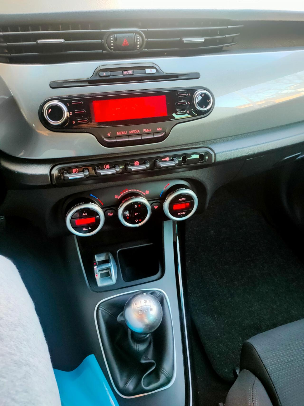 Alfa Romeo Giulietta 1.6 JTDm-2 105 CV Distinctive