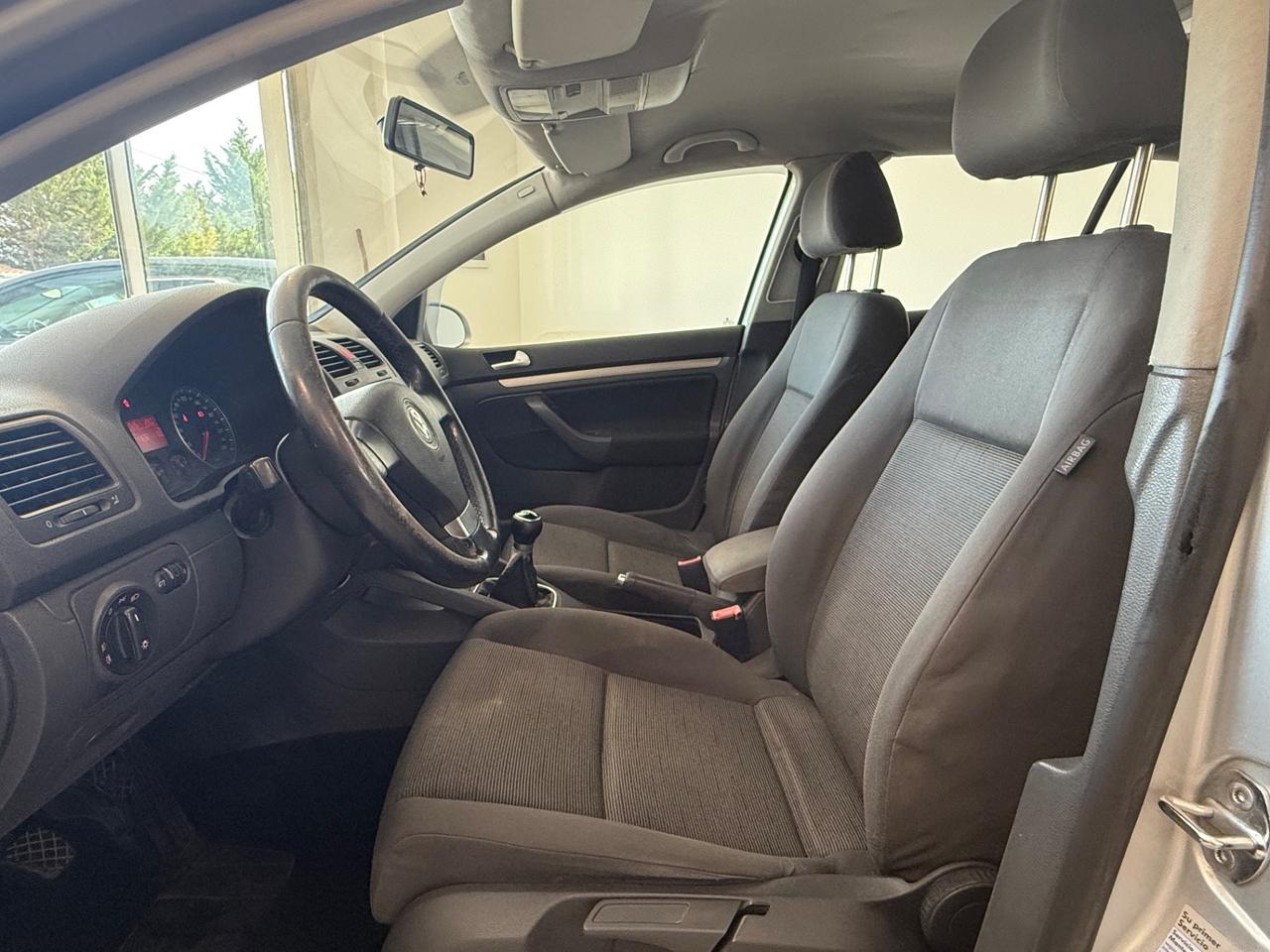 Volkswagen Golf 1.9 TDI DPF 5p. Sportline