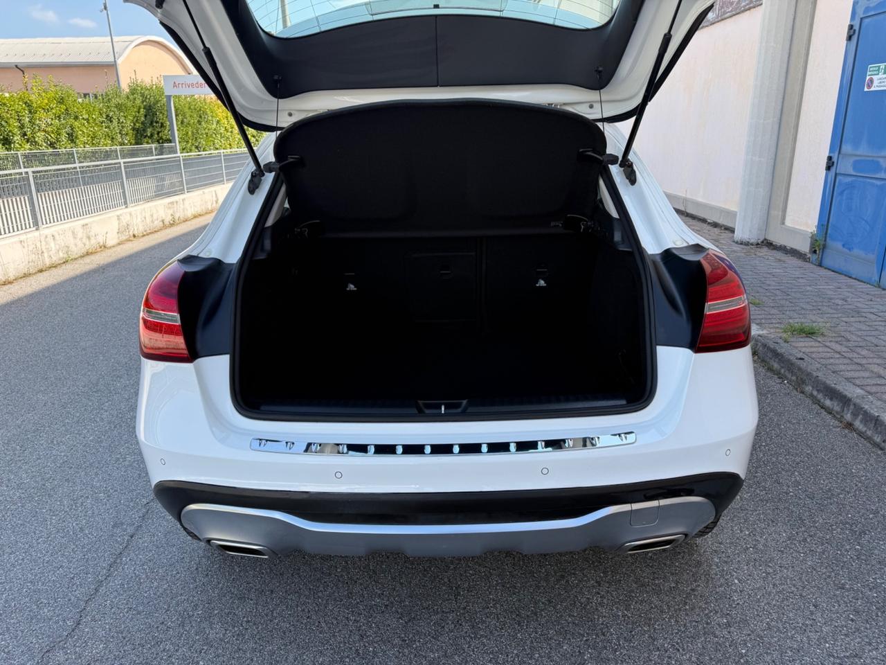 Mercedes-benz GLA 180 D Automatica 2018