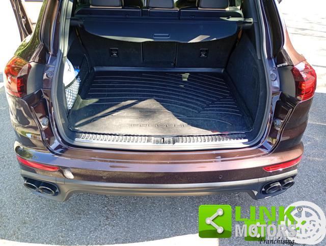 PORSCHE Cayenne 3.0 V6 tdi Platinum Edition 245cv tiptronic
