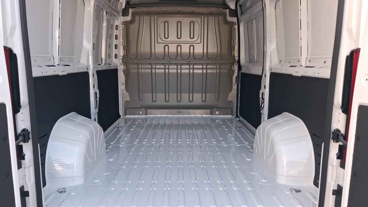 Peugeot Boxer 2.2 BlueHDi 120 L2H2