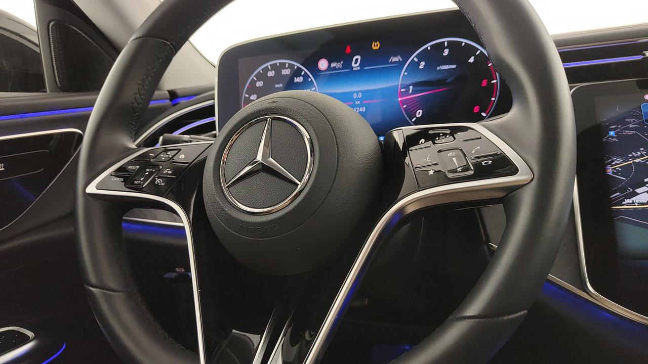 Mercedes-Benz E SW 220 d Advanced auto