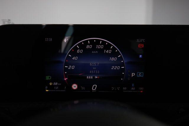 MERCEDES-BENZ A 180 A 180 d Automatic Advanced