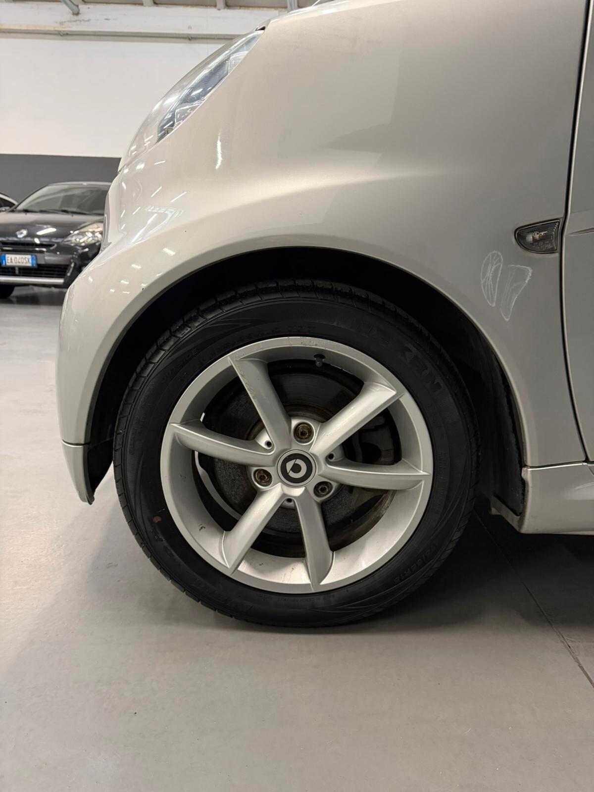 Smart ForTwo 1000 52 kW MHD coupé pulse