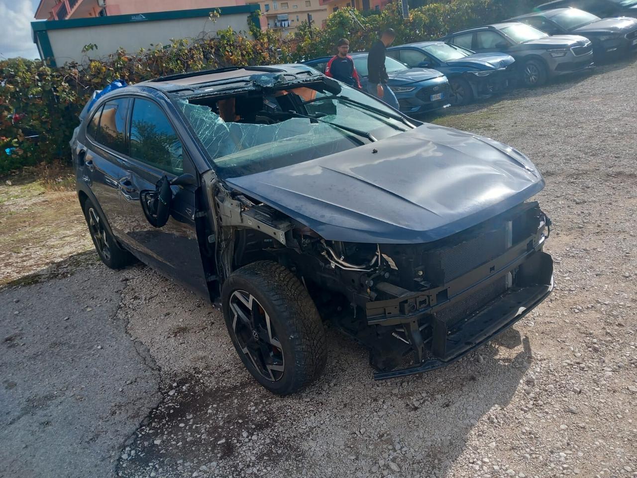 Volkswagen Taigo 1.0 TSI 115 CV DSG R-Line SINISTRATA