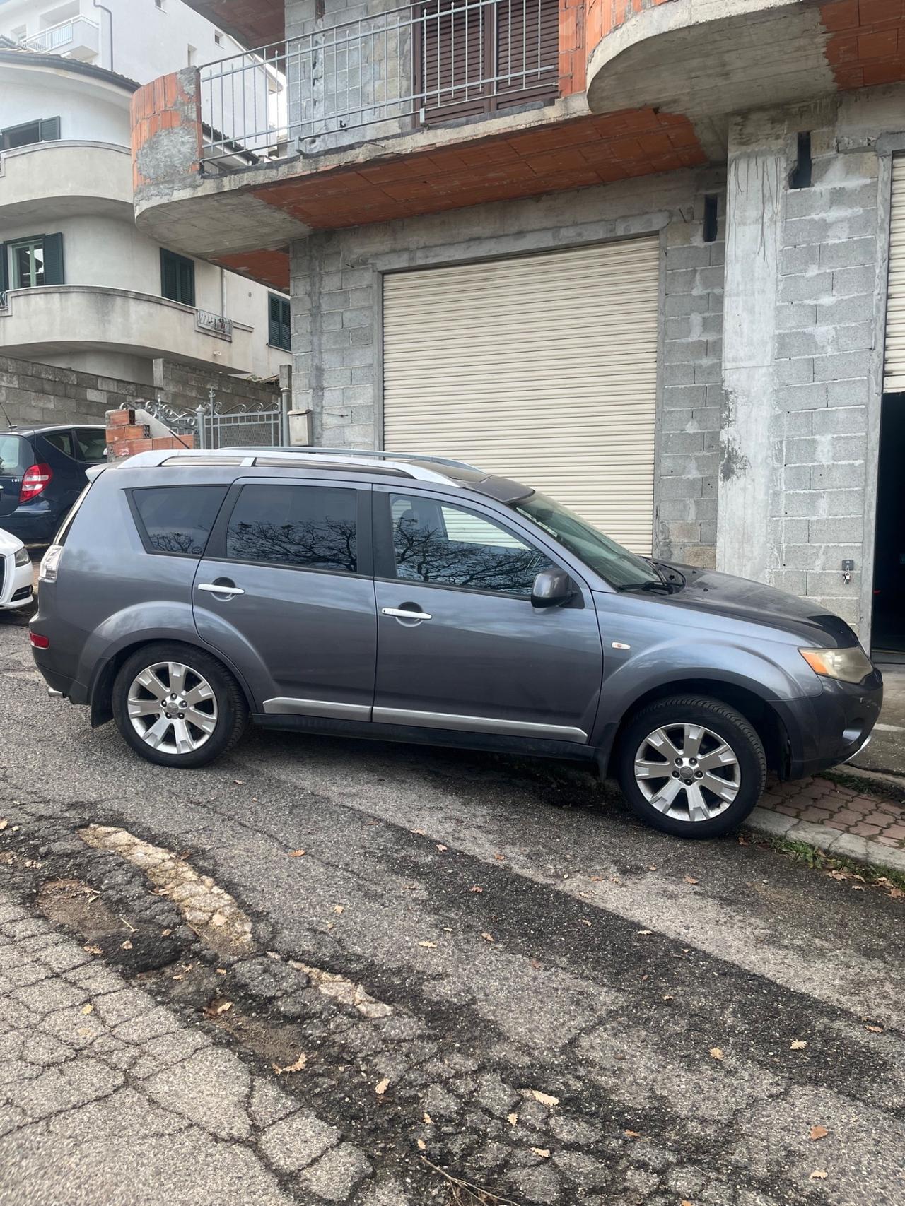 Mitsubishi Outlander 2.0 DI-D Intense DPF