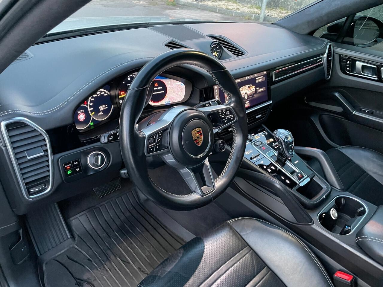 Porsche Cayenne Coupé 3.0 V6 E-Hybrid GTS