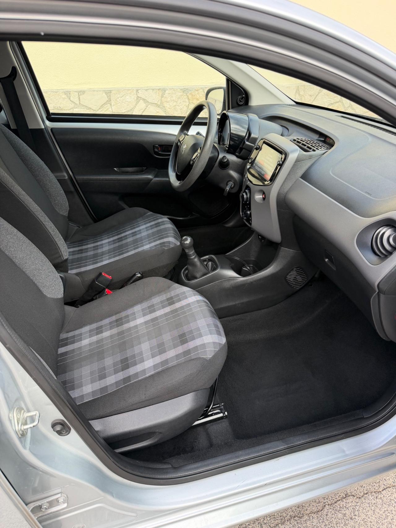Peugeot 108 VTi 72 5 porte Allure TOP!