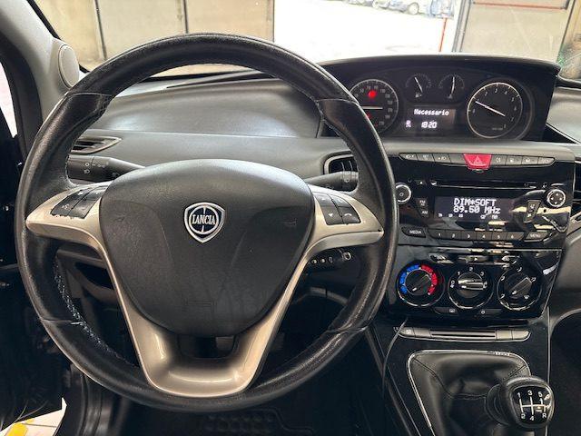 LANCIA Ypsilon 1.2 69 CV 5 porte GPL Ecochic Gold
