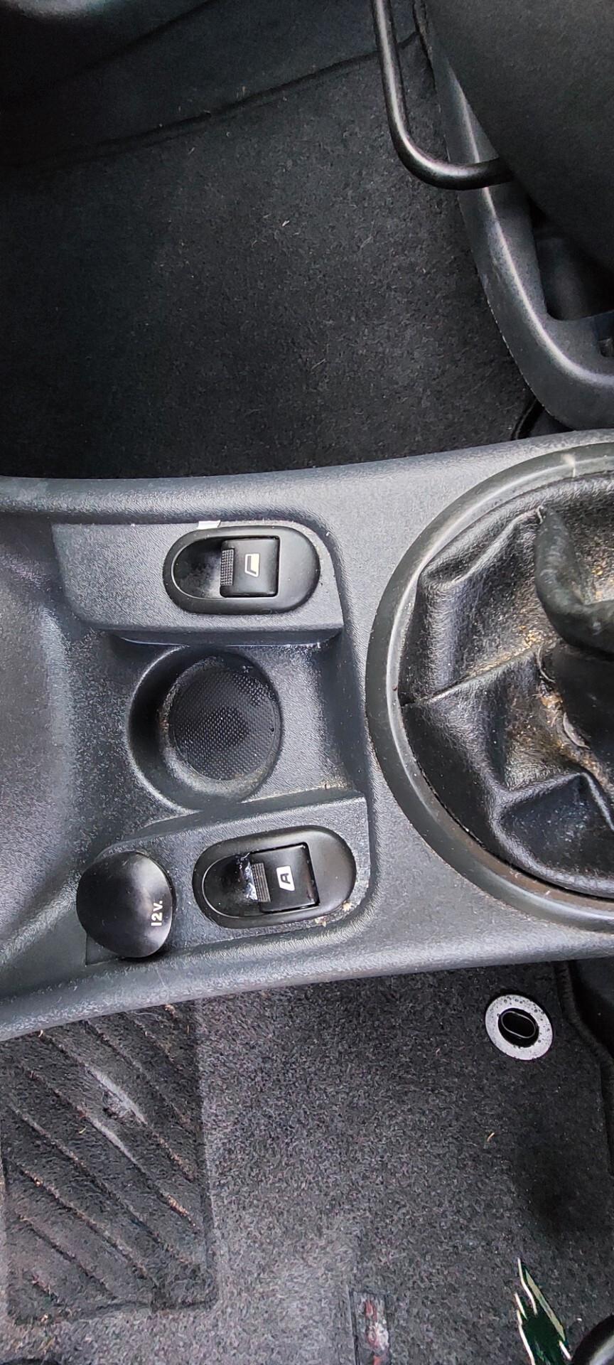 CITROEN C3 BI ENERGY 1,4 METANO DI SERIE ADATTA PER NEOPATENTATI ECONOMICA